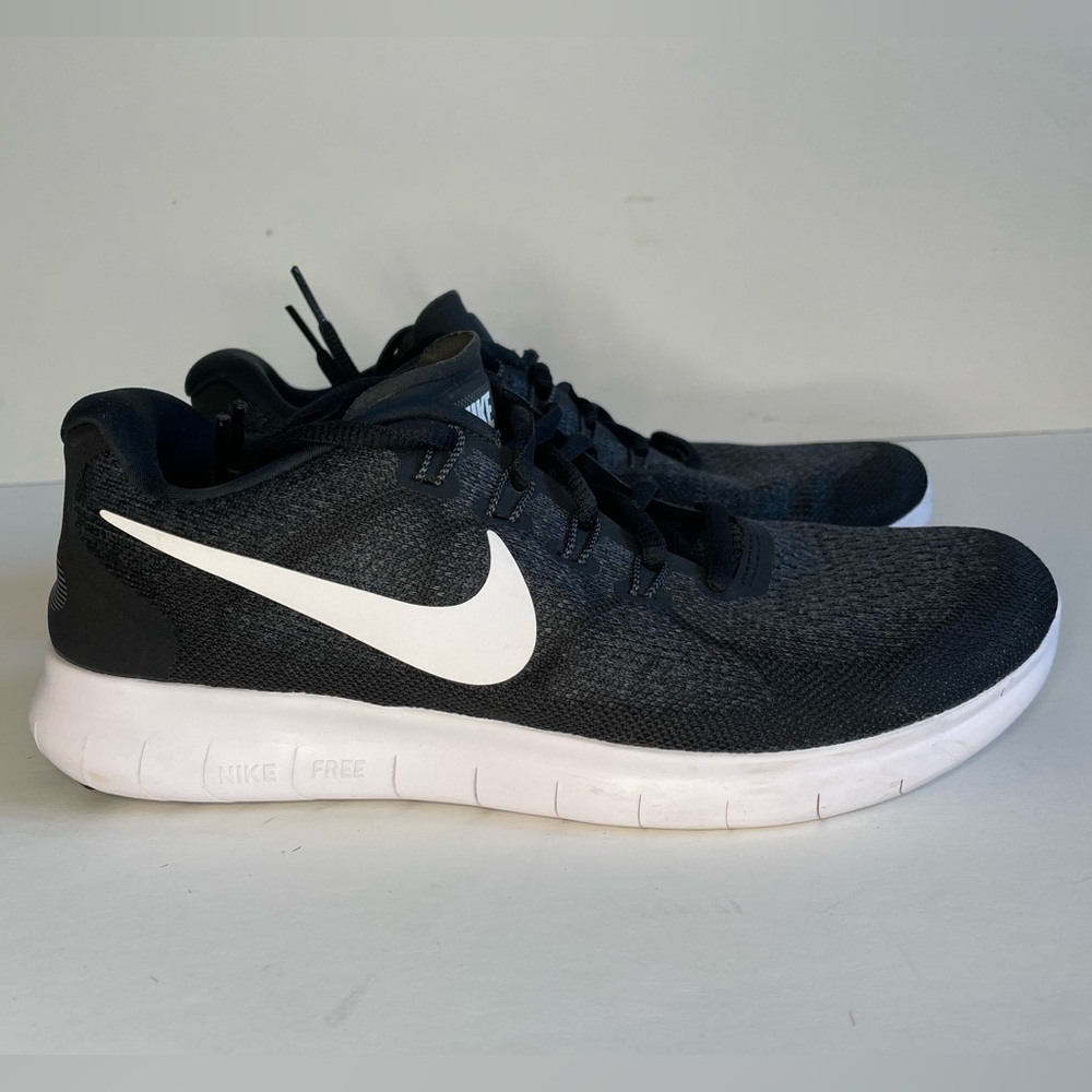 Nike Women's Free Run Sneakers